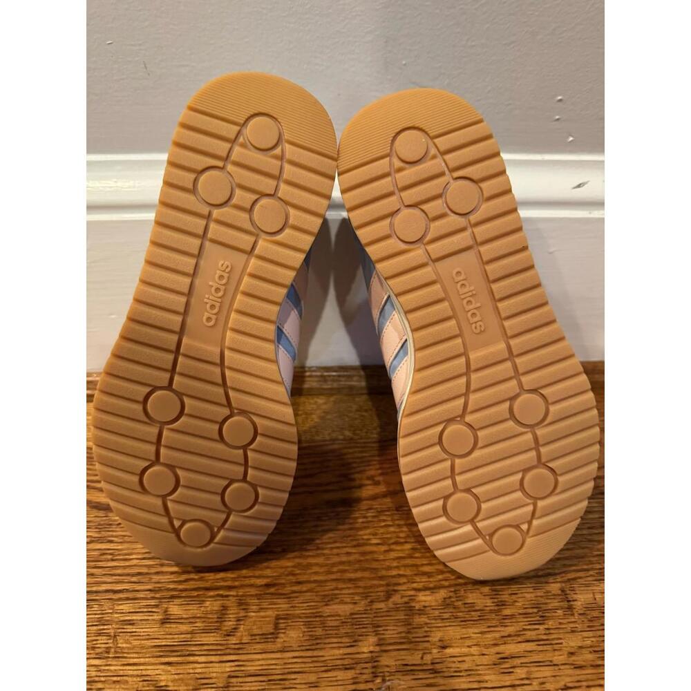 NWT Women's Adidas RUN 70s 2.0 J Sneakers - (Size 5) - Picture 4 of 5